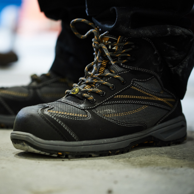 V12 Footwear V1945 Ladies Torque IGS ESD Safety Hiker S1P