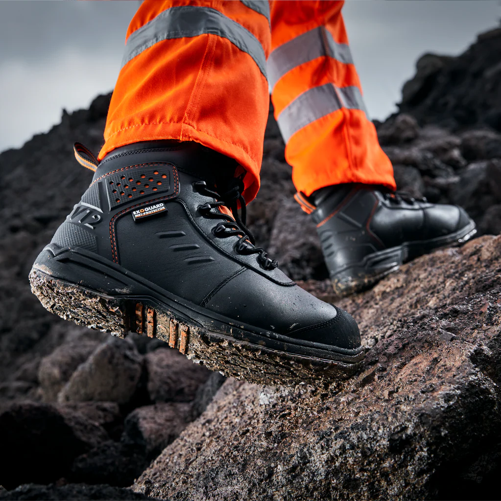 Invincible Women’s Metatarsal Safety Boots – Waterproof, S7L Rated & True Women’s Fit